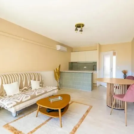 Renove A Avec Jardin Prive - 5 Min De La * Бандоль