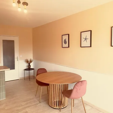 Renove A Avec Jardin Prive - 5 Min De La Апартаменты *